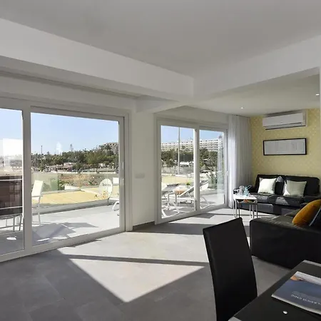 Nuria - San Agustin Apartman *
