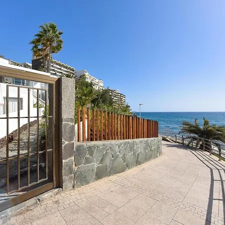 Nuria - San Agustin * Las Palmas de Gran Canaria