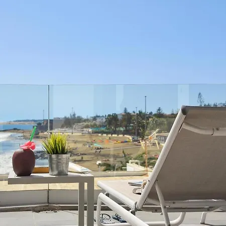 Nuria - San Agustin * Las Palmas de Gran Canaria